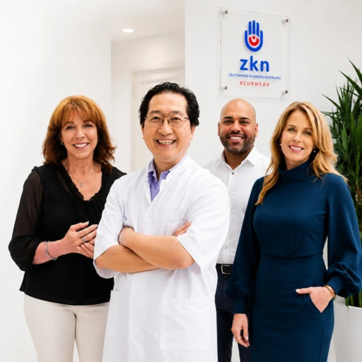 Over intermedica team